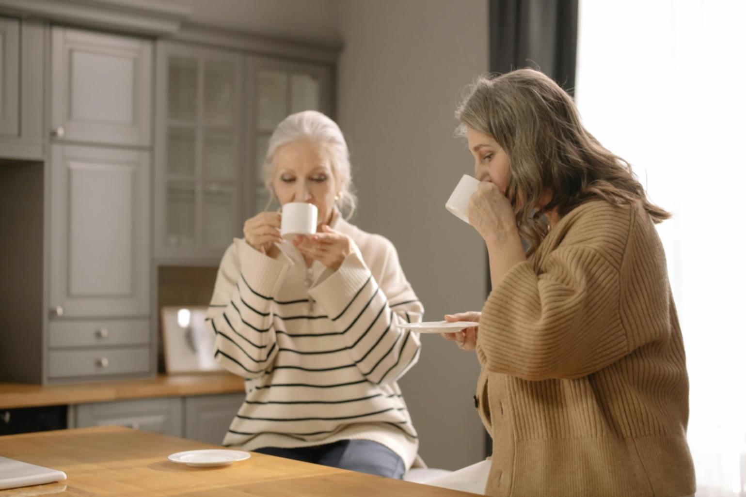 Ejercicios de fitness adaptado para adultos mayores